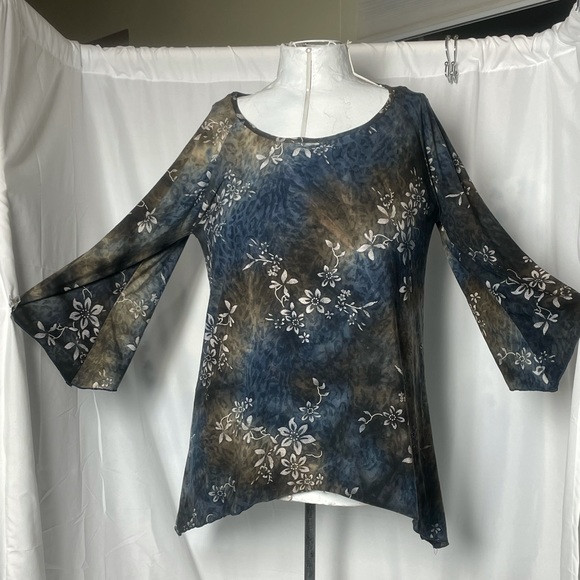 Bethany Black Tops - 🎈3/$25 Bethany Black xl tunic